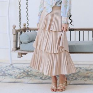 Dainty Jewells Dancing delight skirt in Champagne